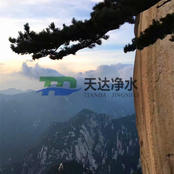 �P(gu��n)�ھ۱�ϩ�������Ј�(ch��ng)ǰ��